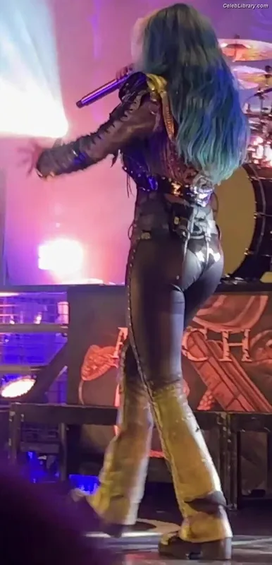 Alissa White-Gluz photo 21 of 1541