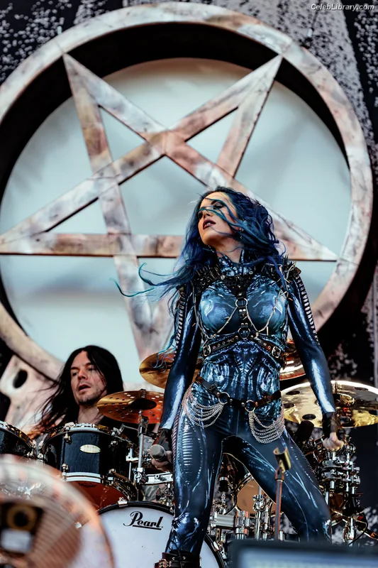 Alissa White-Gluz photo 3 of 1541
