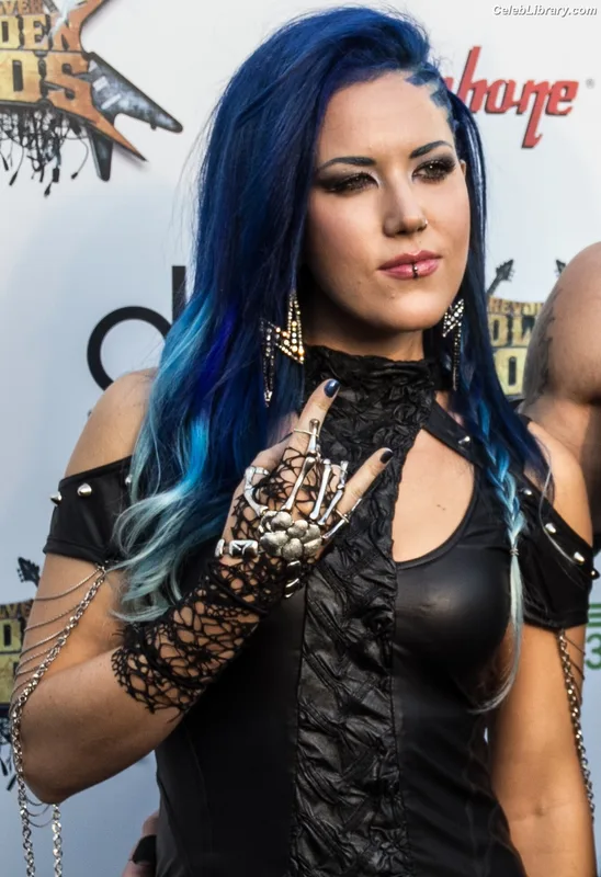 Alissa White-Gluz photo 7 of 1541