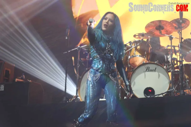 Alissa White-Gluz photo 3 of 1541