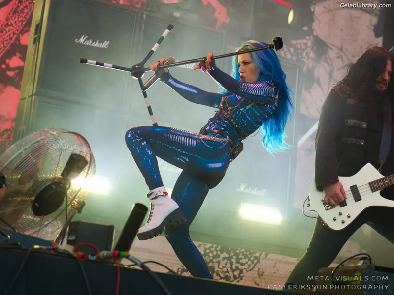 Alissa White-Gluz photo 6 of 1541
