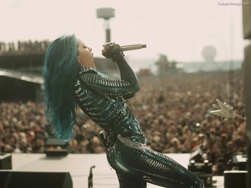 Alissa White-Gluz photo 7 of 1541