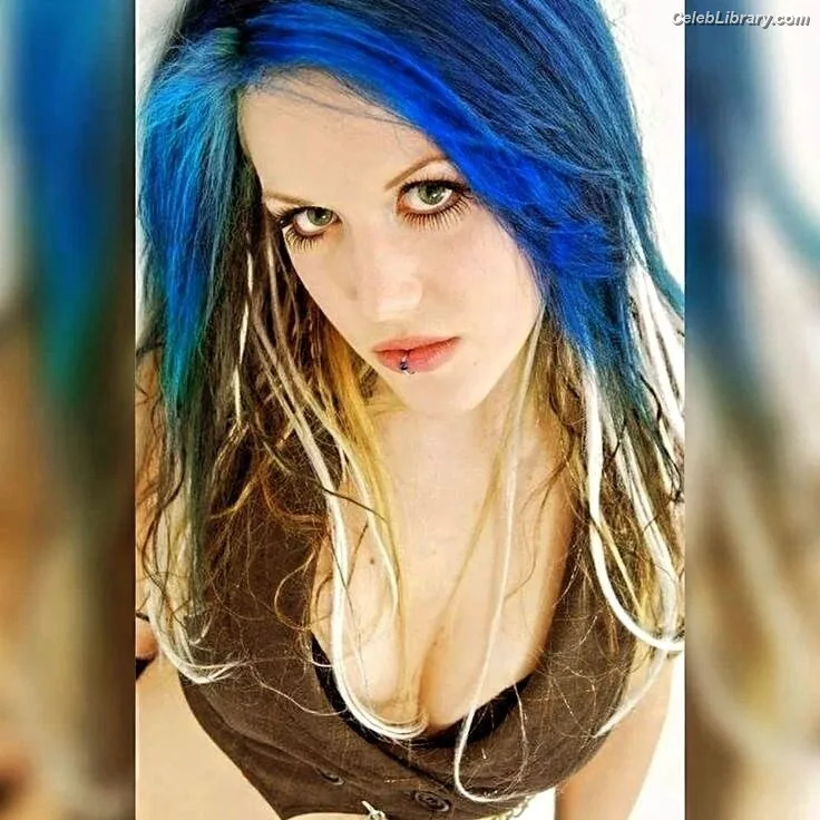 Alissa White-Gluz photo 22 of 1541