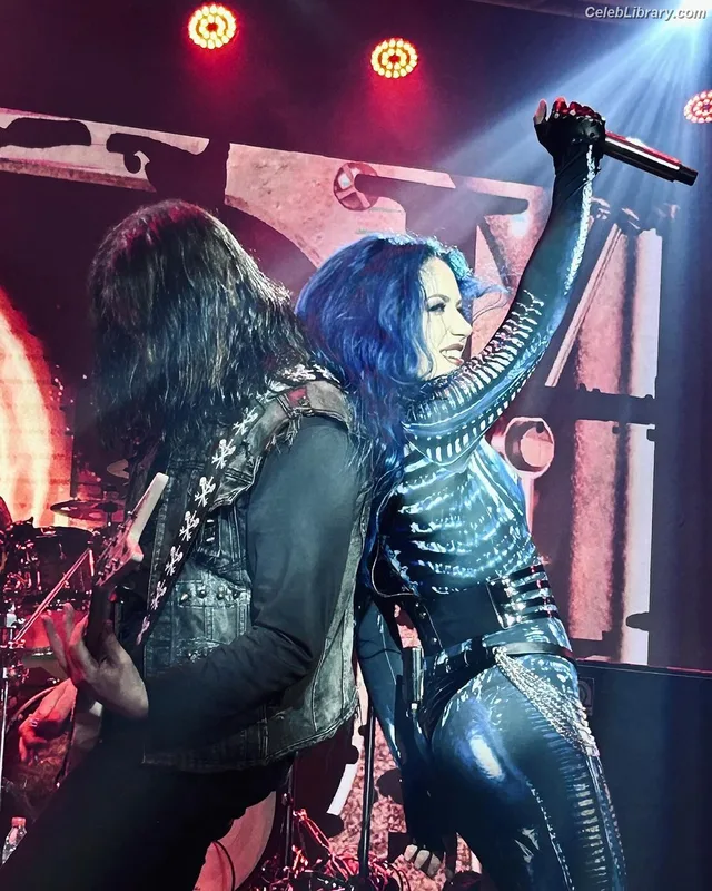 Alissa White-Gluz photo 7 of 1541