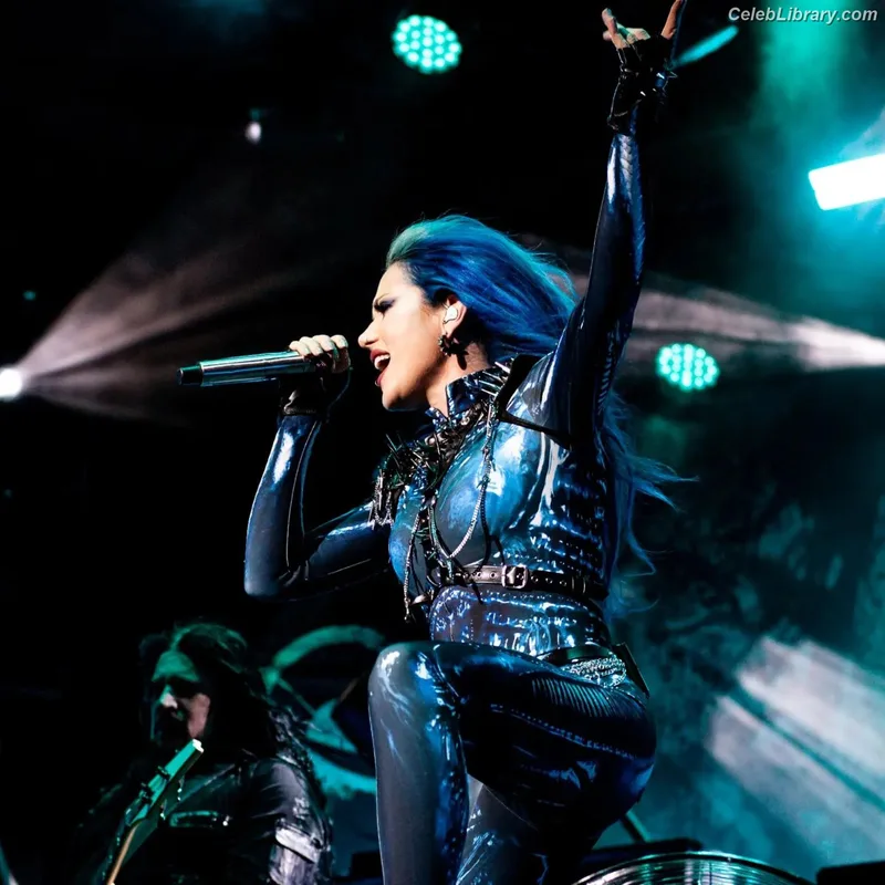 Alissa White-Gluz photo 16 of 1541