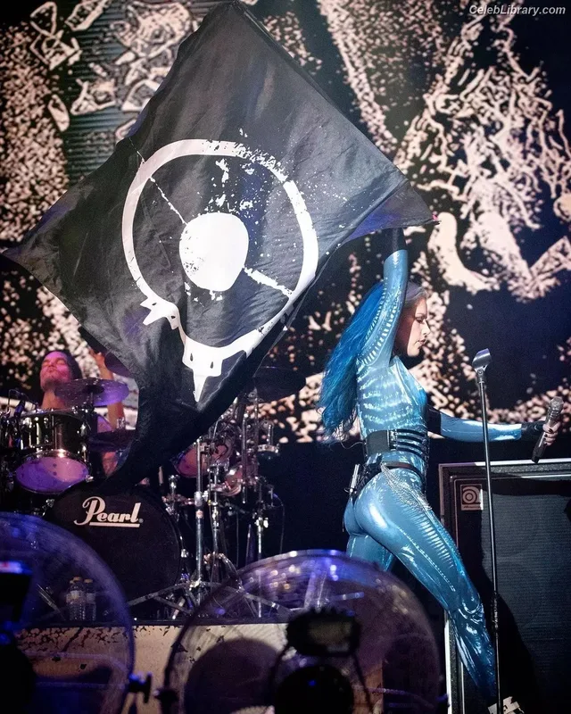 Alissa White-Gluz photo 6 of 1541