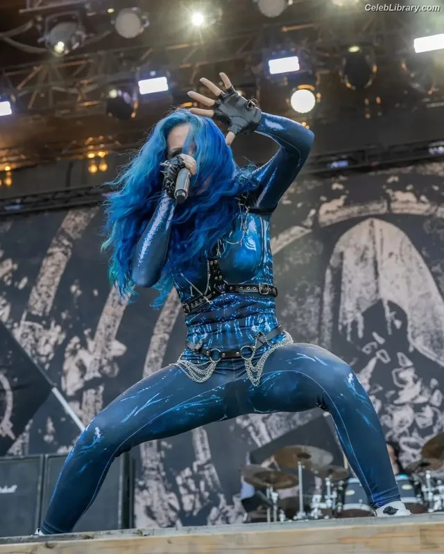 Alissa White-Gluz photo 13 of 1541