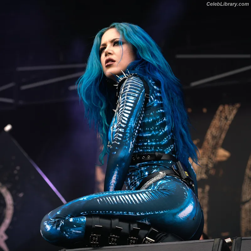 Alissa White-Gluz photo 15 of 1541