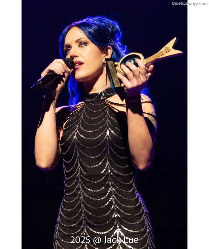 Alissa White-Gluz photo 19 of 1541