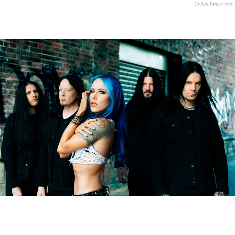 Alissa White-Gluz photo 5 of 1541