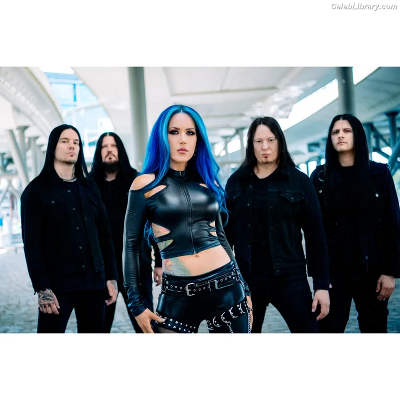 Alissa White-Gluz photo 6 of 1541