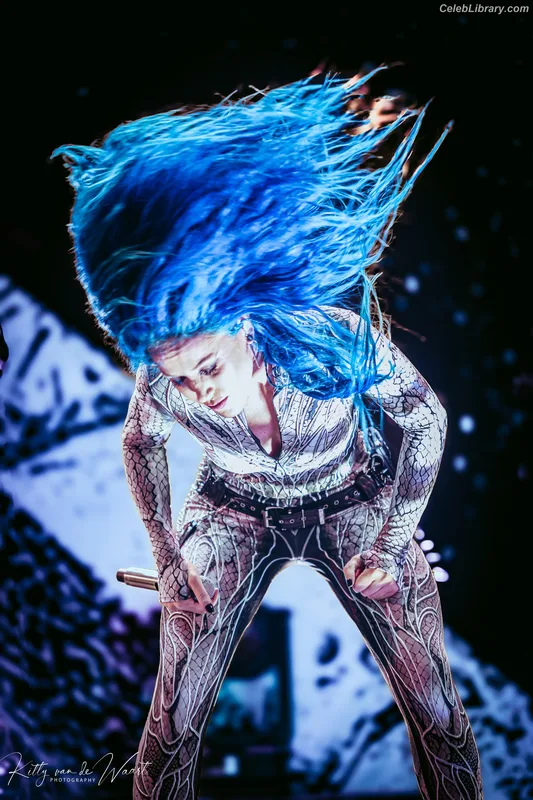 Alissa White-Gluz photo 11 of 1541