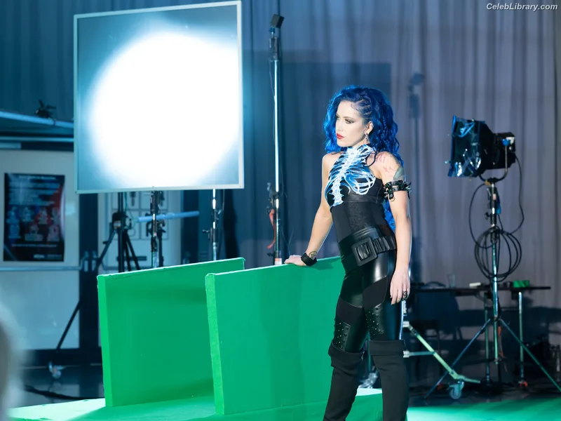 Alissa White-Gluz photo 17 of 1541