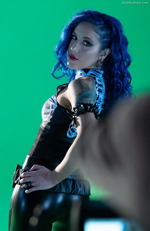 Alissa White-Gluz photo 22 of 1541