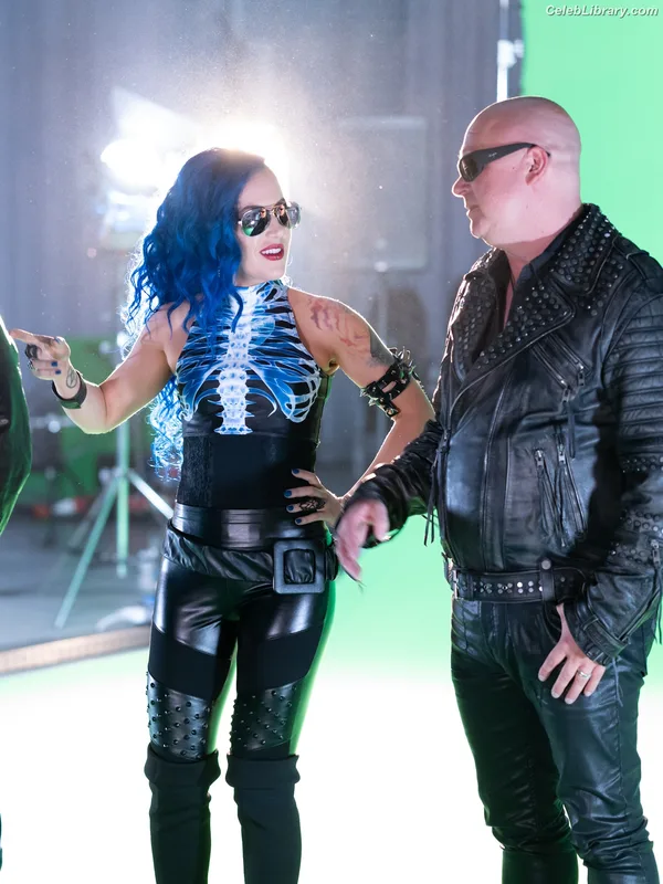 Alissa White-Gluz photo 4 of 1541