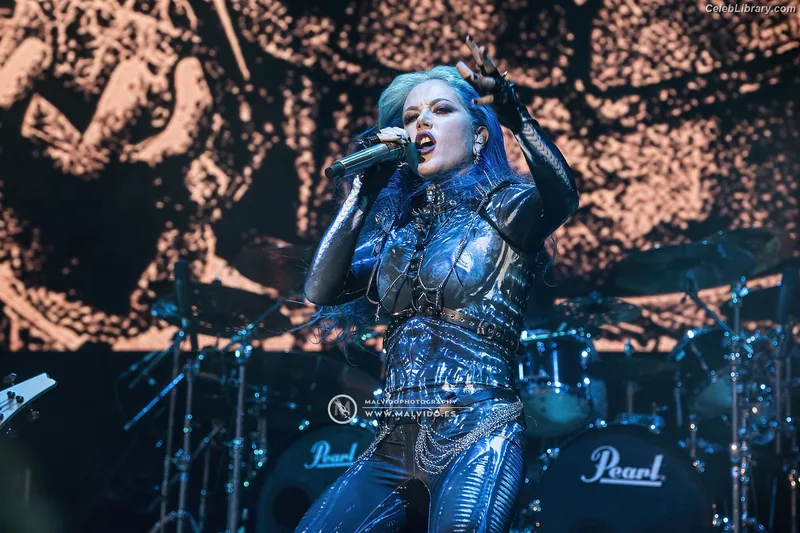 Alissa White-Gluz photo 2 of 1541