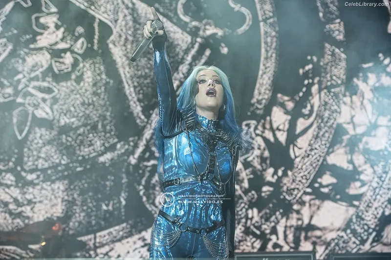 Alissa White-Gluz photo 4 of 1541