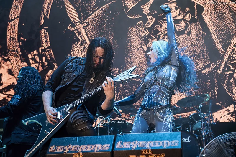 Alissa White-Gluz photo 6 of 1541