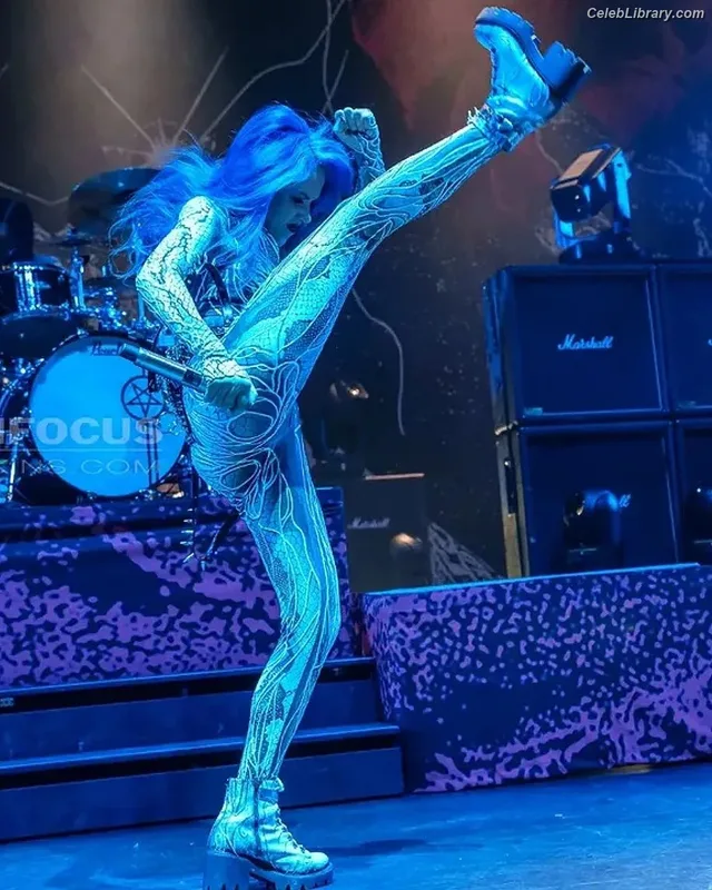 Alissa White-Gluz photo 23 of 1541