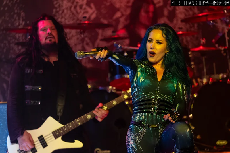 Alissa White-Gluz photo 7 of 1541