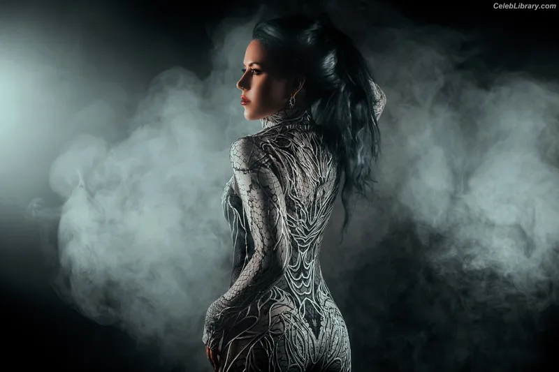 Alissa White-Gluz photo 22 of 1541