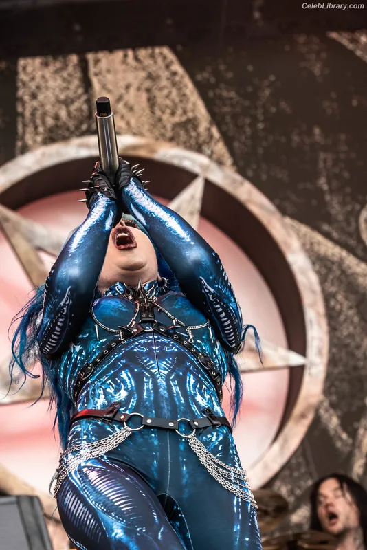 Alissa White-Gluz photo 3 of 1541