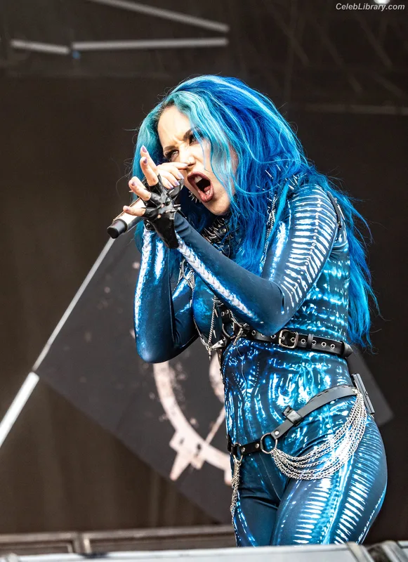 Alissa White-Gluz photo 4 of 1541
