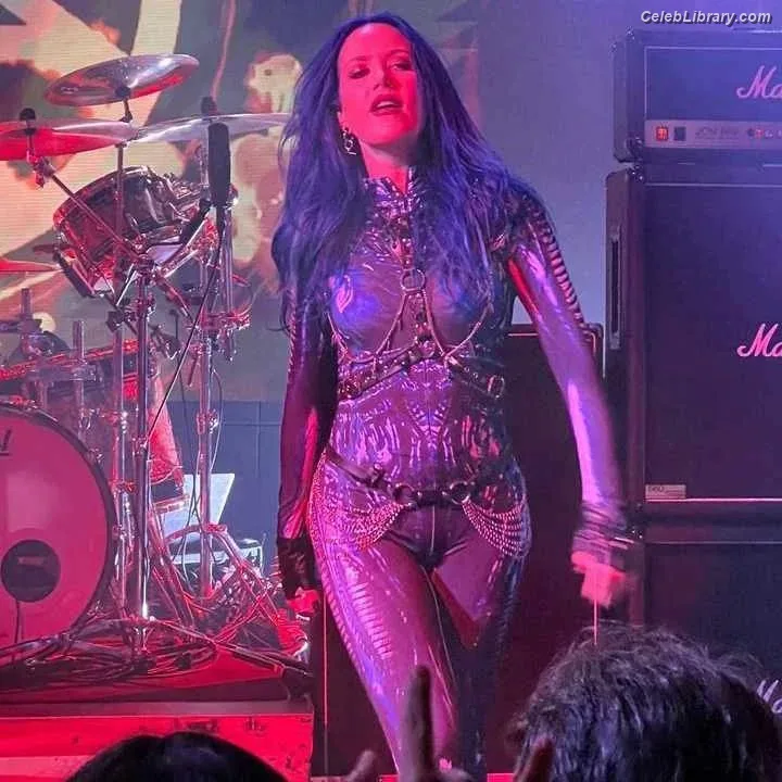 Alissa White-Gluz photo 16 of 1541
