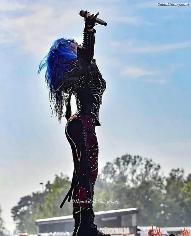 Alissa White-Gluz photo 21 of 1541