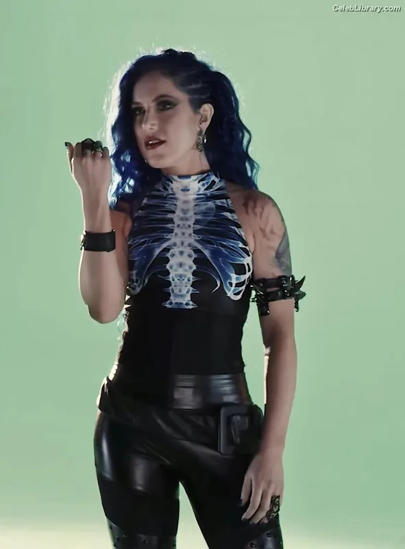 Alissa White-Gluz photo 12 of 1541