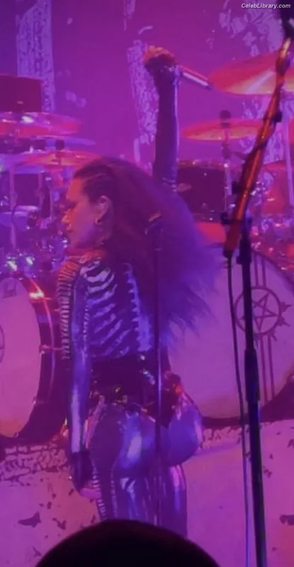 Alissa White-Gluz photo 19 of 1541