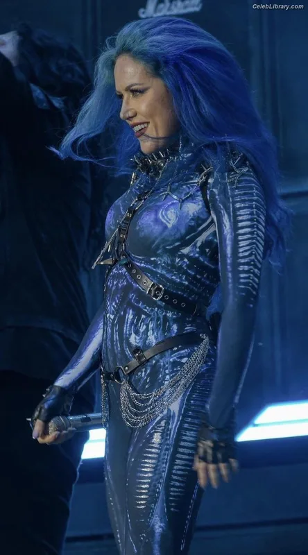Alissa White-Gluz photo 21 of 1541