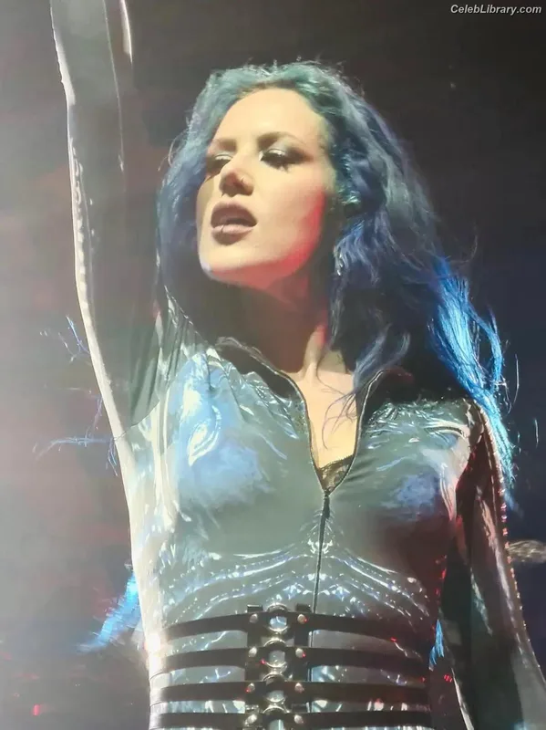 Alissa White-Gluz photo 3 of 1541