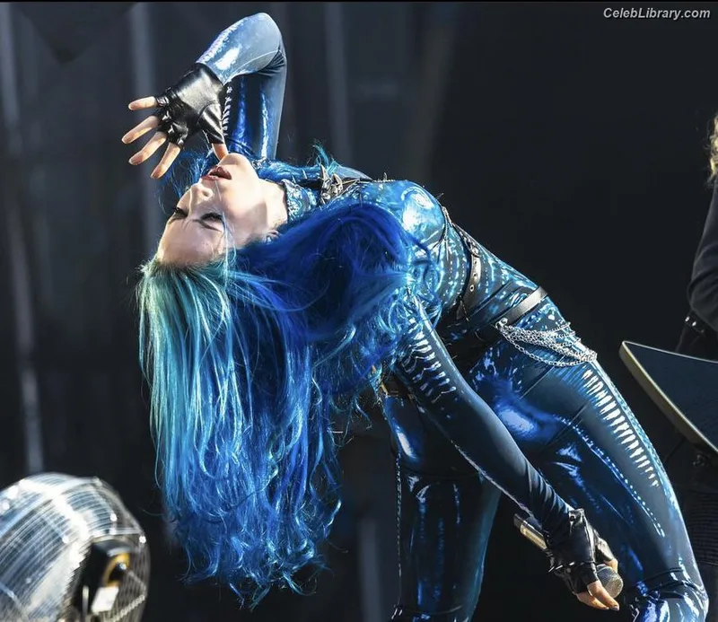 Alissa White-Gluz photo 7 of 1541