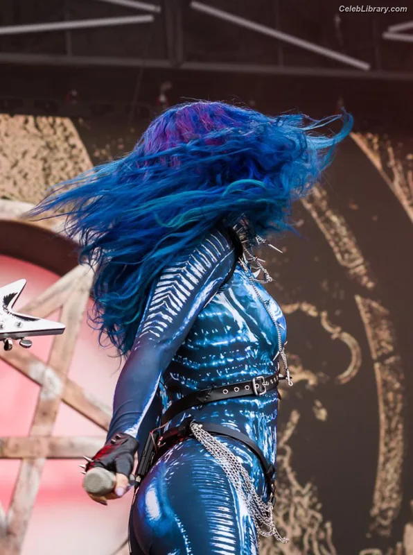 Alissa White-Gluz photo 2 of 1541