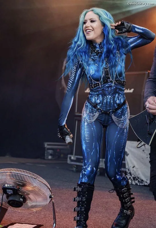 Alissa White-Gluz photo 14 of 1541