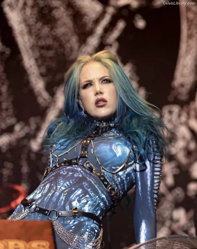 Alissa White-Gluz photo 16 of 1541
