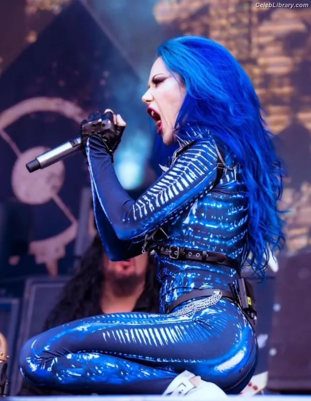 Alissa White-Gluz photo 1 of 1541