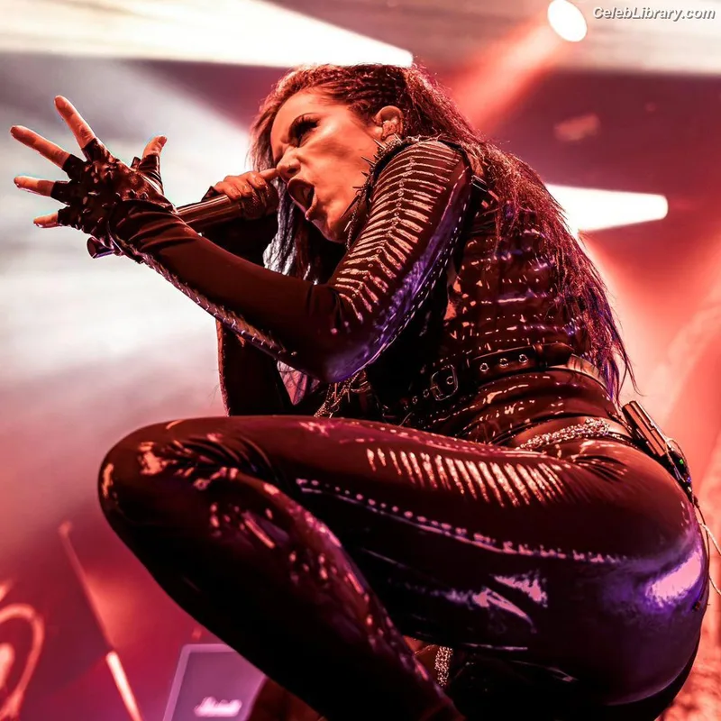 Alissa White-Gluz photo 21 of 1541