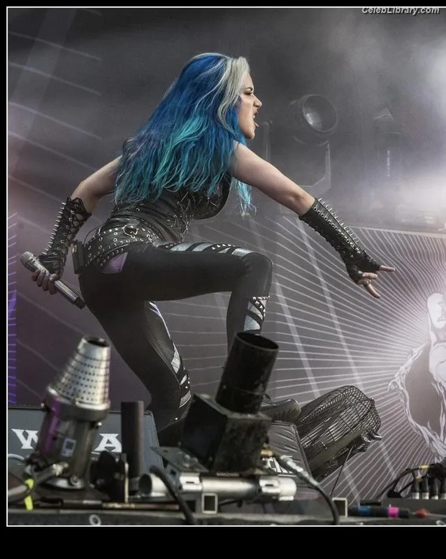Alissa White-Gluz photo 10 of 1541
