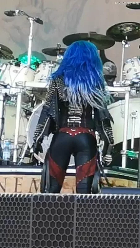 Alissa White-Gluz photo 20 of 1541