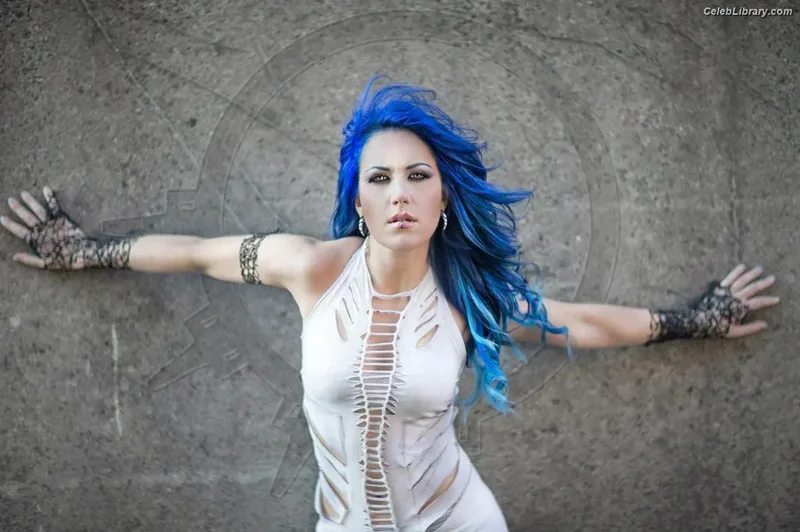 Alissa White-Gluz photo 2 of 1541