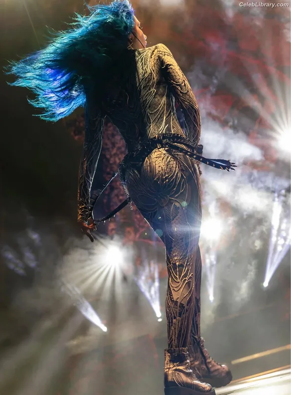 Alissa White-Gluz photo 18 of 1541