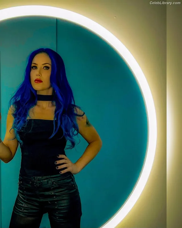 Alissa White-Gluz photo 21 of 1541
