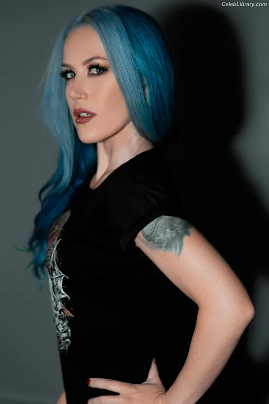 Alissa White-Gluz photo 7 of 1541