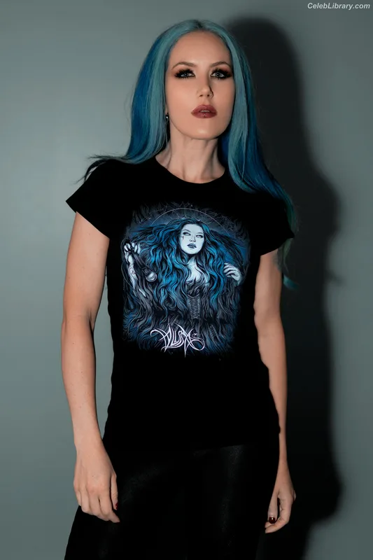 Alissa White-Gluz photo 8 of 1541