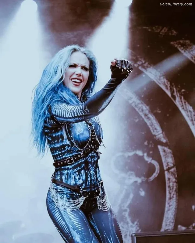 Alissa White-Gluz photo 19 of 1541