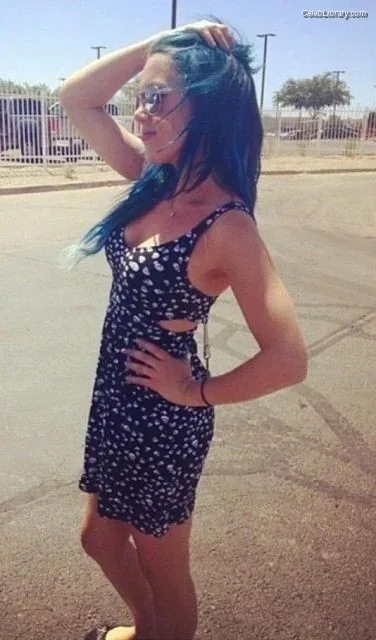 Alissa White-Gluz photo 3 of 1541
