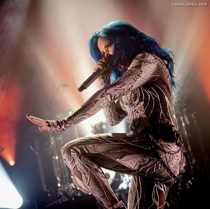 Alissa White-Gluz photo 4 of 1541