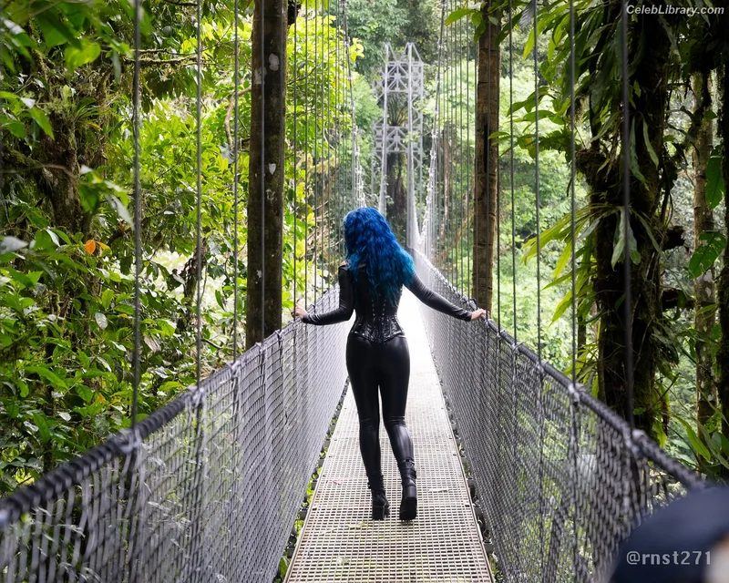 Alissa White-Gluz photo 7 of 1541